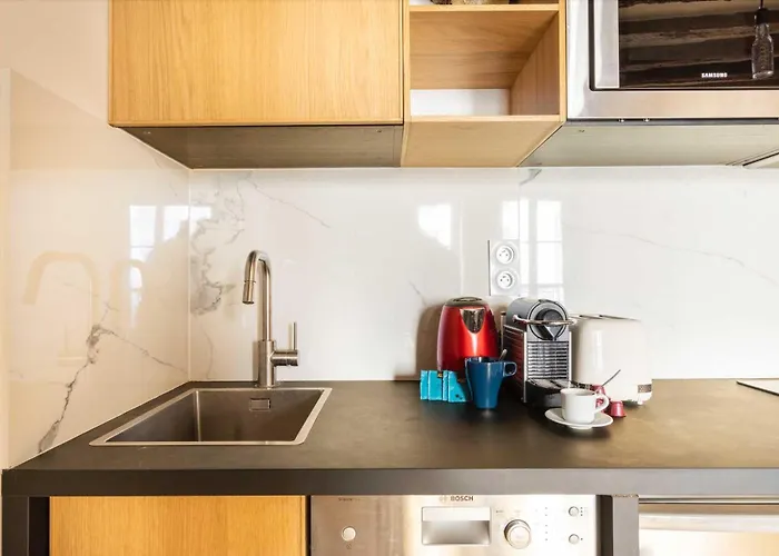 Lejlighed Elegant Loft Au Style Authentique Avec Verriere *